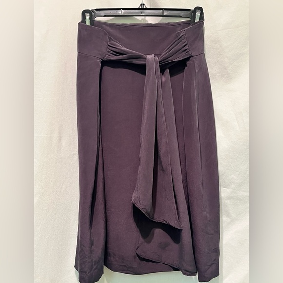 louben Dresses & Skirts - Elegant Vintage Navy Tie-Front Skirt